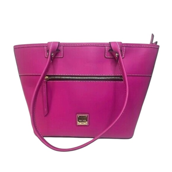 🆕 Dooney & Bourke Beacon Zip Tote, Magenta - Picture 9 of 9
